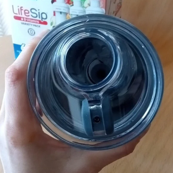 Cirkul Life Sip With Cartridges 3 Flavors - Picture 3 of 7